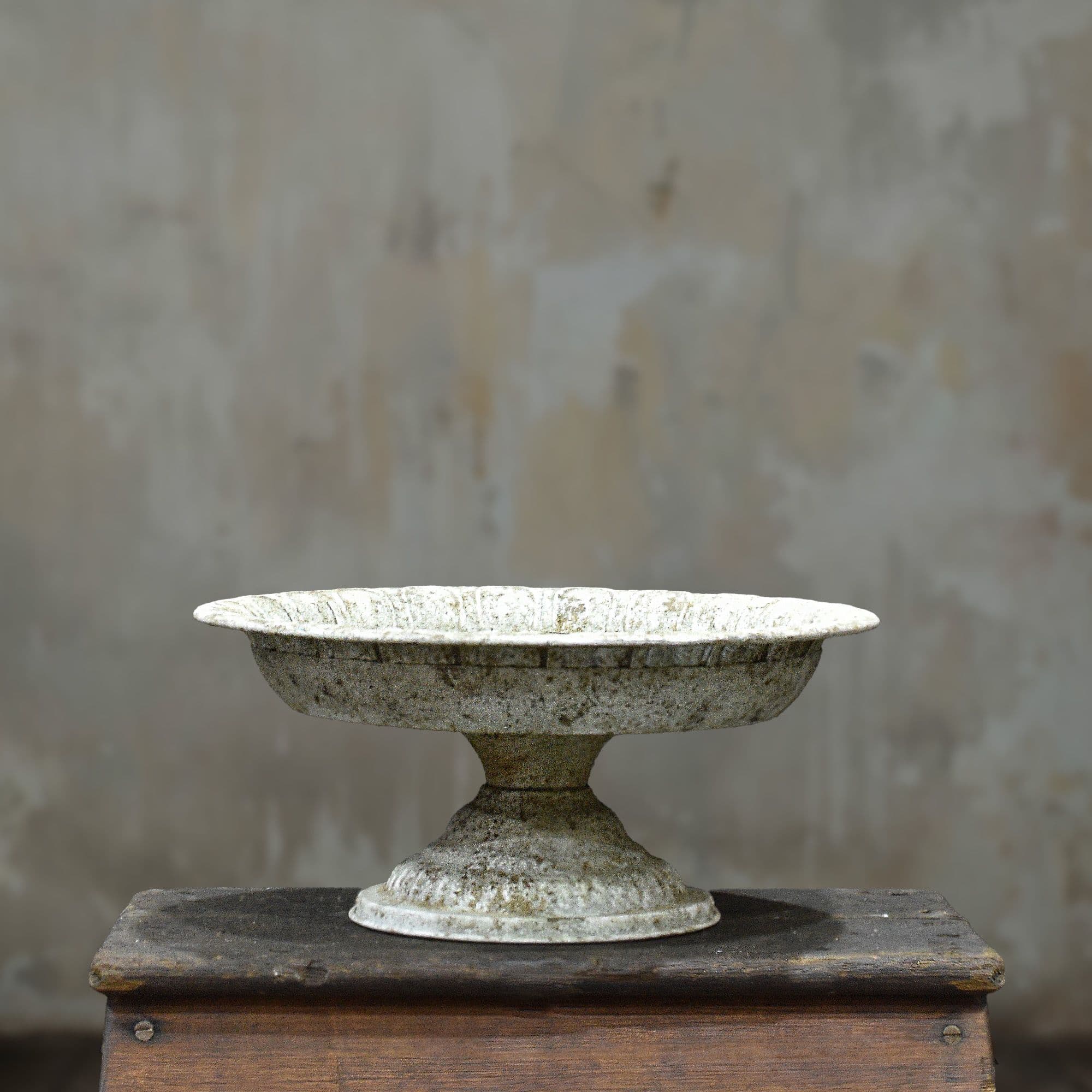 Aria Footed Shallow Bowl - Blanca